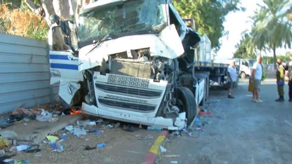 Un muerto y 35 heridos al norte de Tel Aviv tras resultar arrollados por un camión