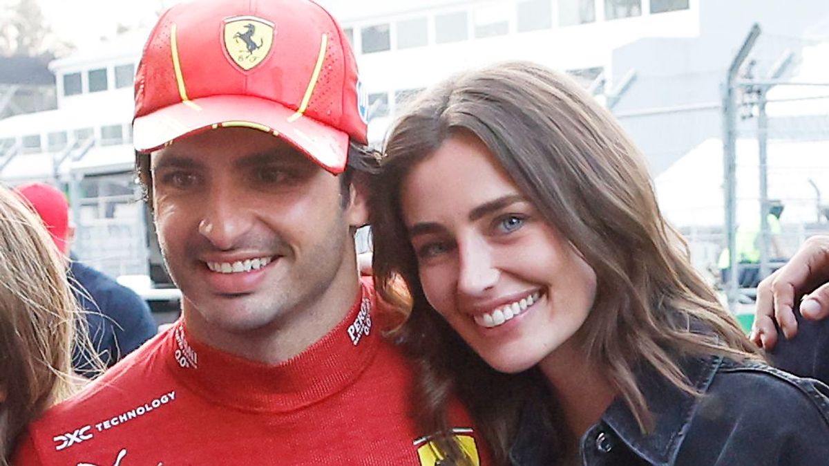 Carlos Sainz y su novia