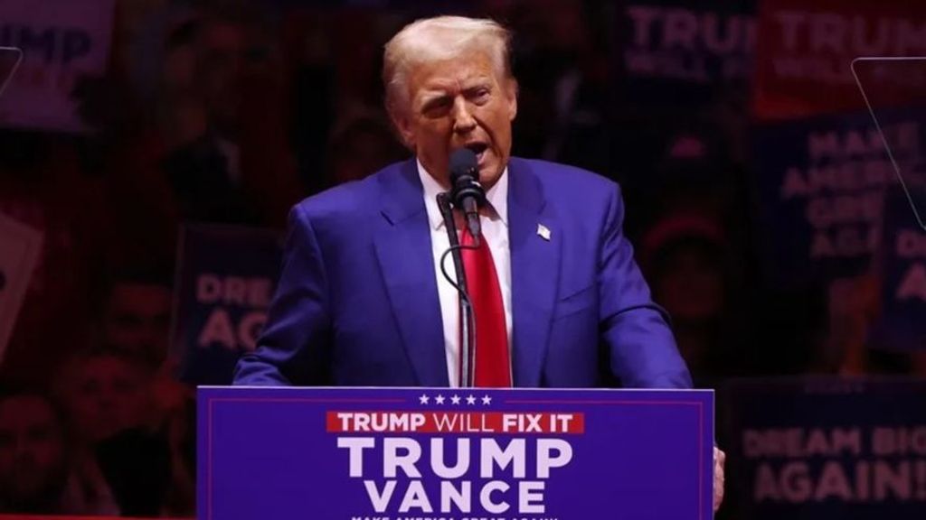 El expresidente estadounidense y candidato presidencial republicano Donald Trump durante el mitin en el Madison Square Garden de Nueva York.