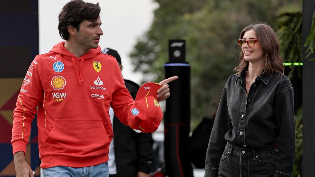 Rebecca Donaldson y Carlos Sainz jr