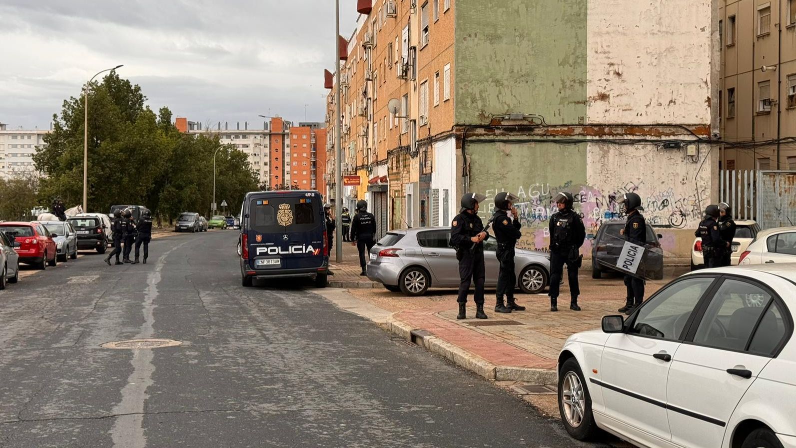 Agentes desplegado en El Torrejón