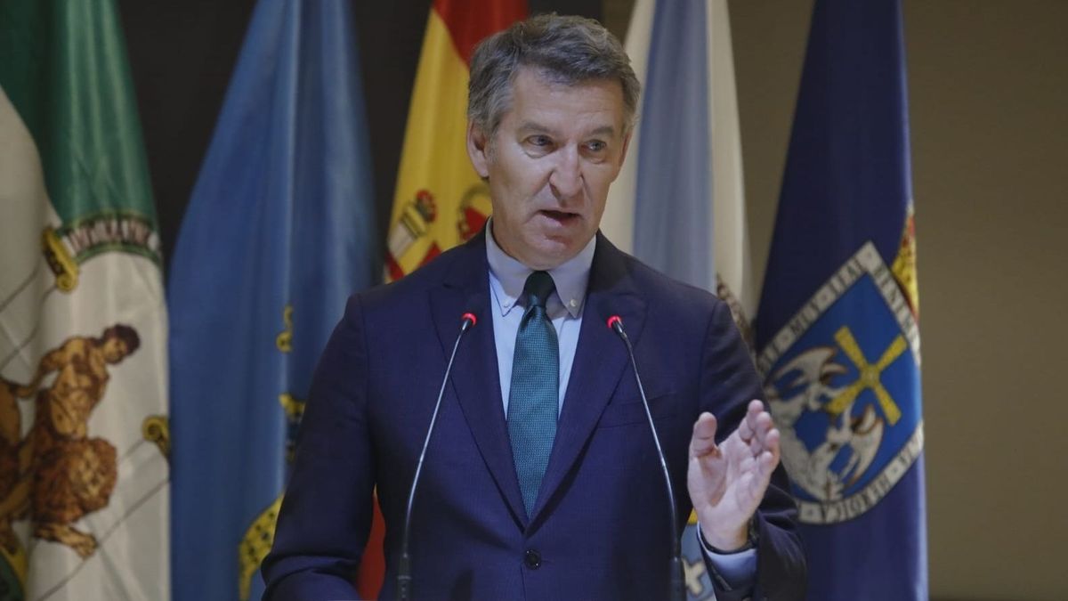 Alberto Núñez Feijóo ha denunciado que se han dado "tres versiones" sobre el comportamiento de Íñigo Errejón