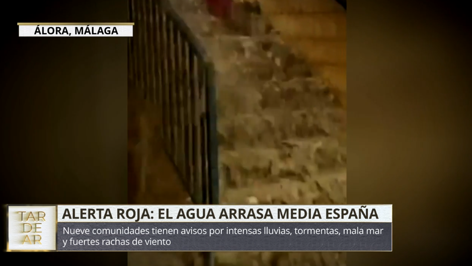 Alerta roja: el agua arrasa media España