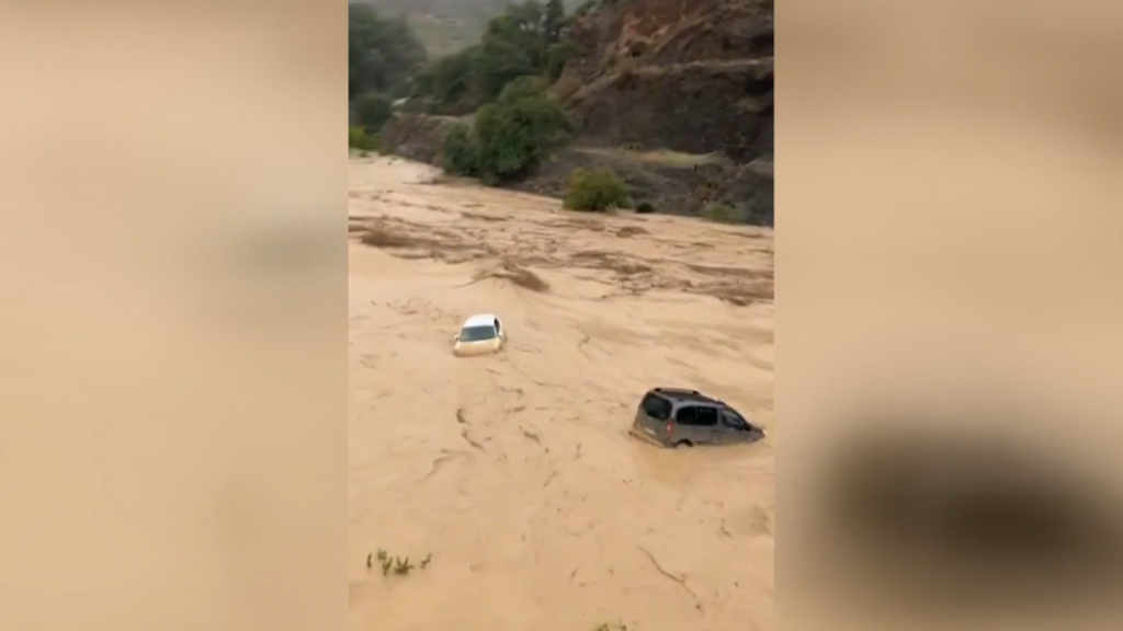 Guadix y Málaga: vuelos cancelados y preocupación por la crecida del río con la DANA