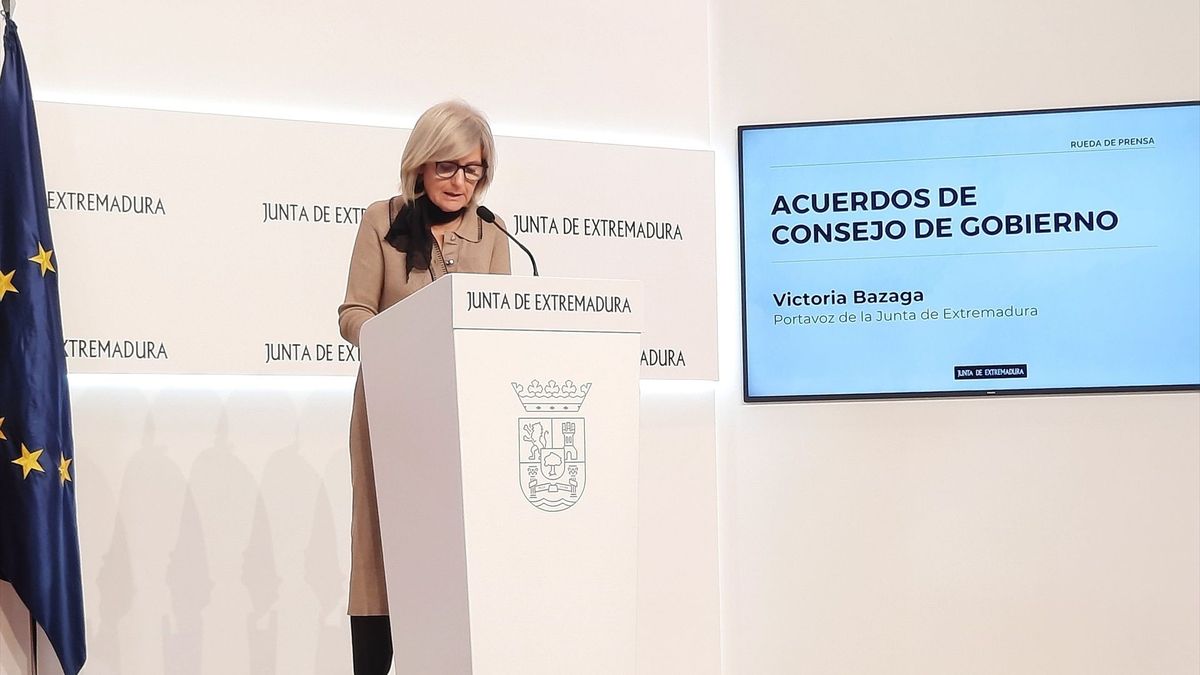 La portavoz de la Junta de Extremadura, Victoria Bazaga, en rueda de prensa tras el Consejo de Gobierno autonómico