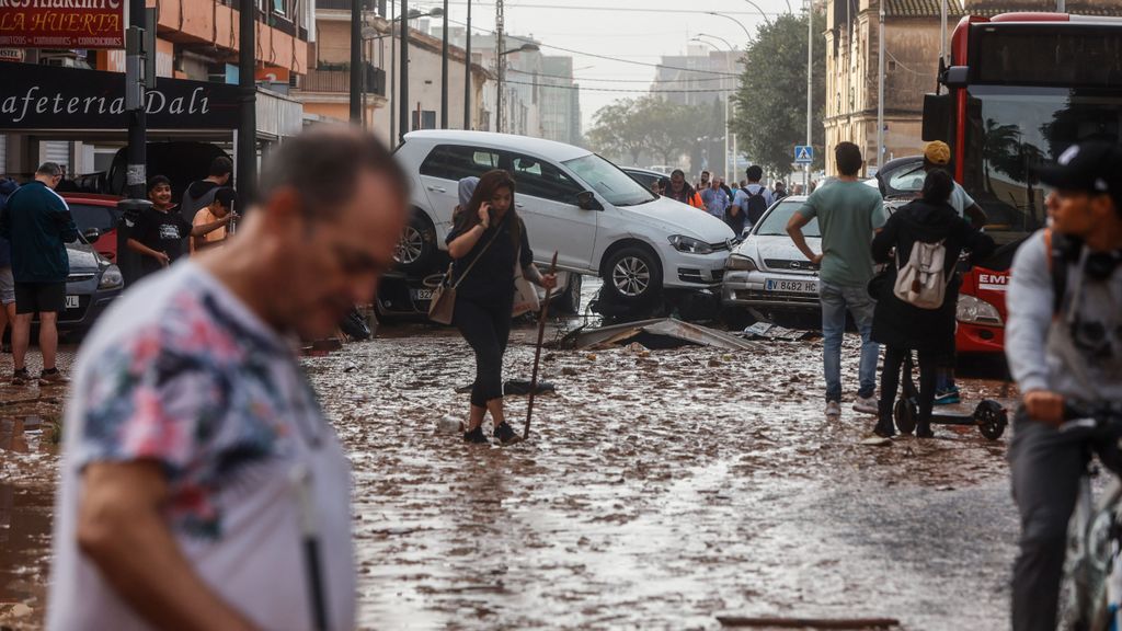 El nuevo cauce del río Turia tras la gran riada de 1957 salva a la ciudad de Valencia de una tragedia aún mayor por la DANA