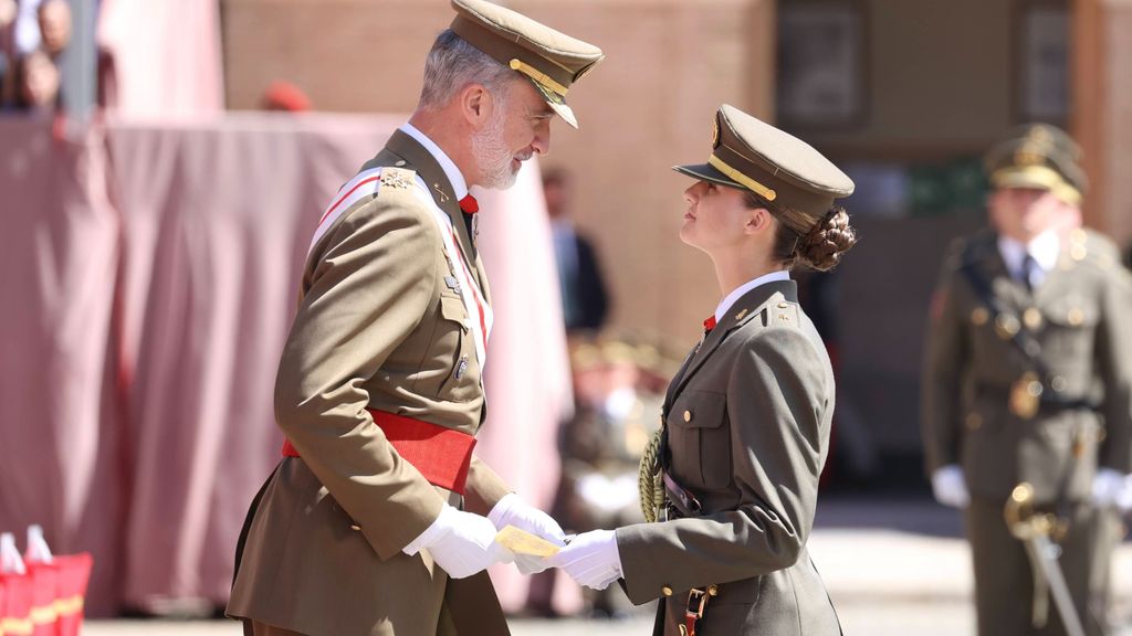 La princesa Leonor con su padre