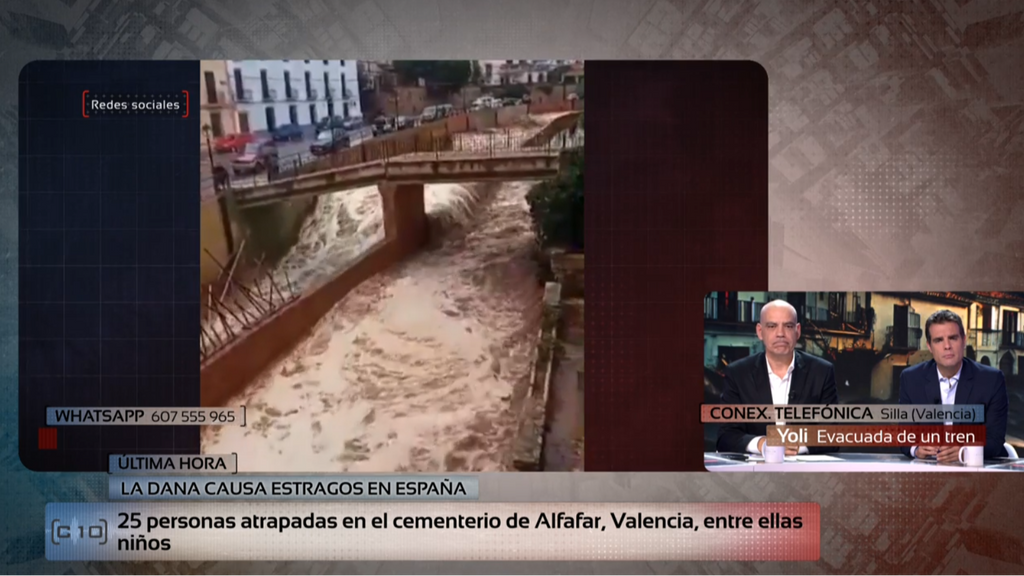 Yoli, una de las evacuadas en un tren de cercanías por la DANA