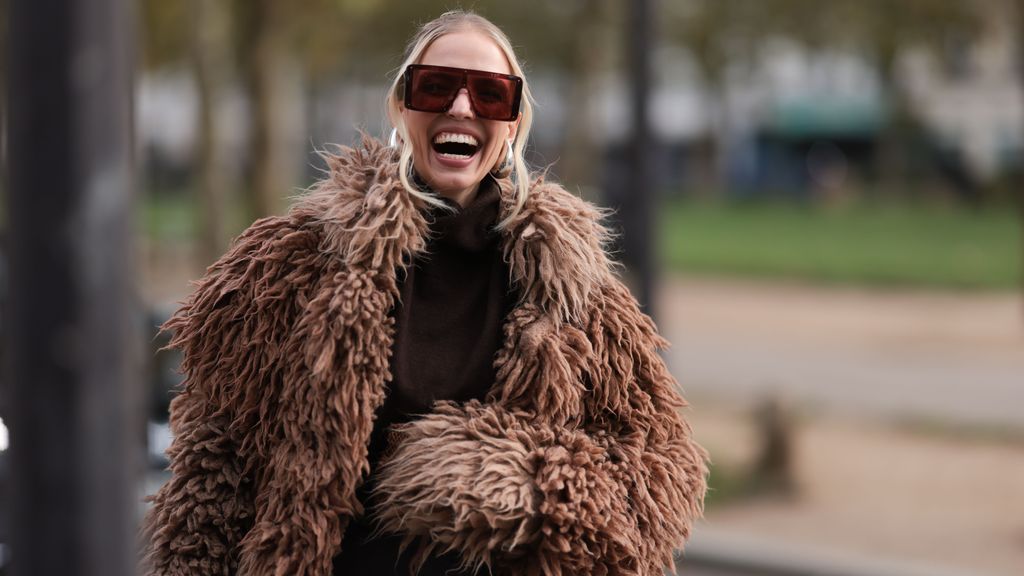 Abrigo de pelo, fichado en la Semana de la Moda de París