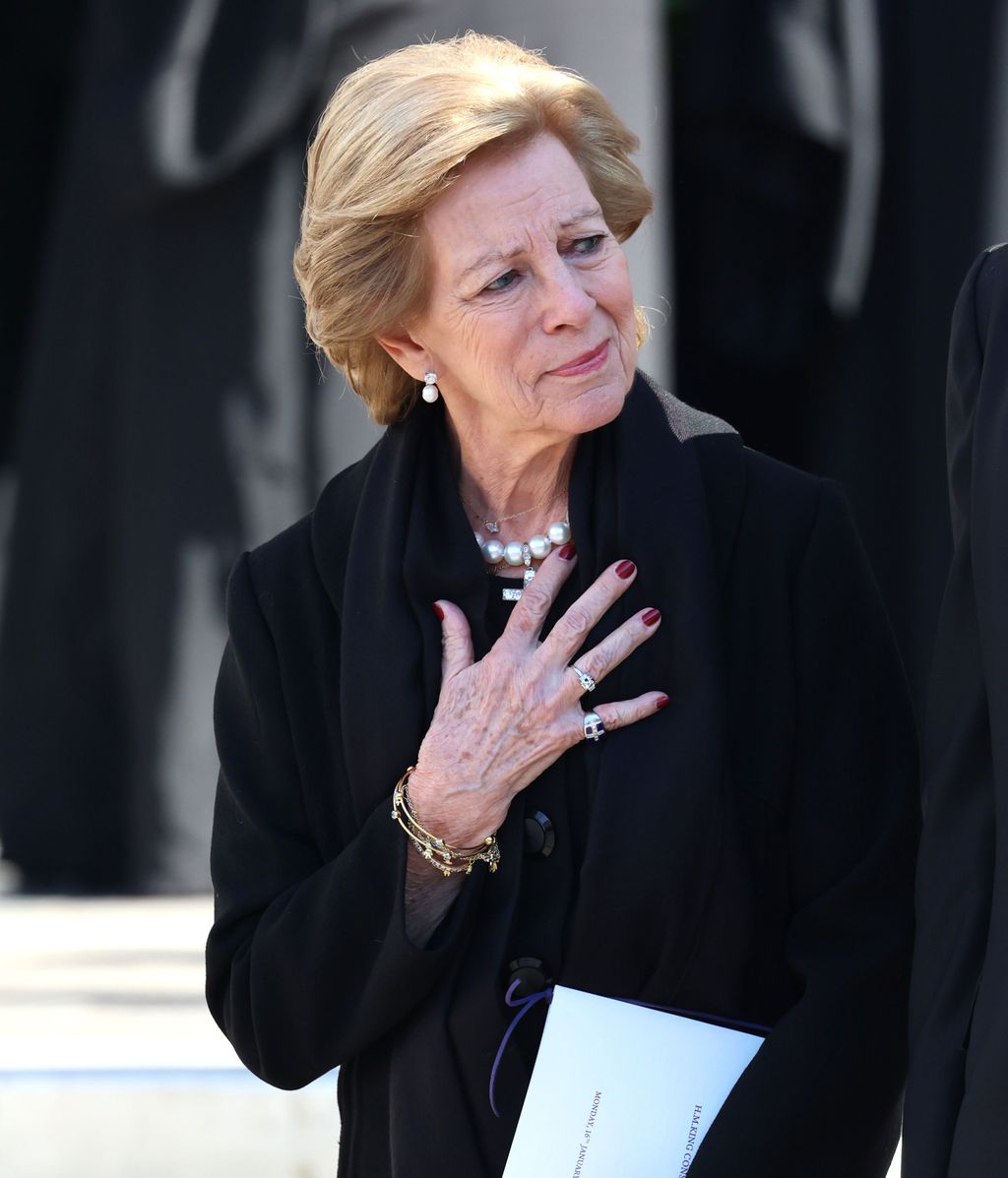 Ana María de Dinamarca a la salida funeral por el rey Constantino de Grecia en la Catedral Metropolitana de Atenas, a 16 de enero de 2023.