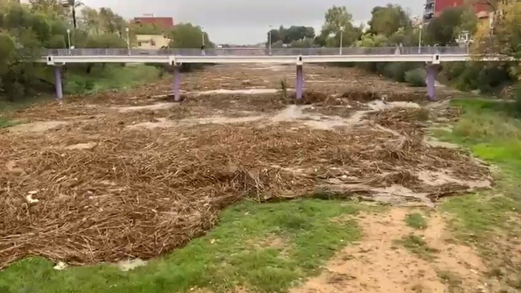 Las impactantes imágenes del aumento del nivel del barranco del Poyo