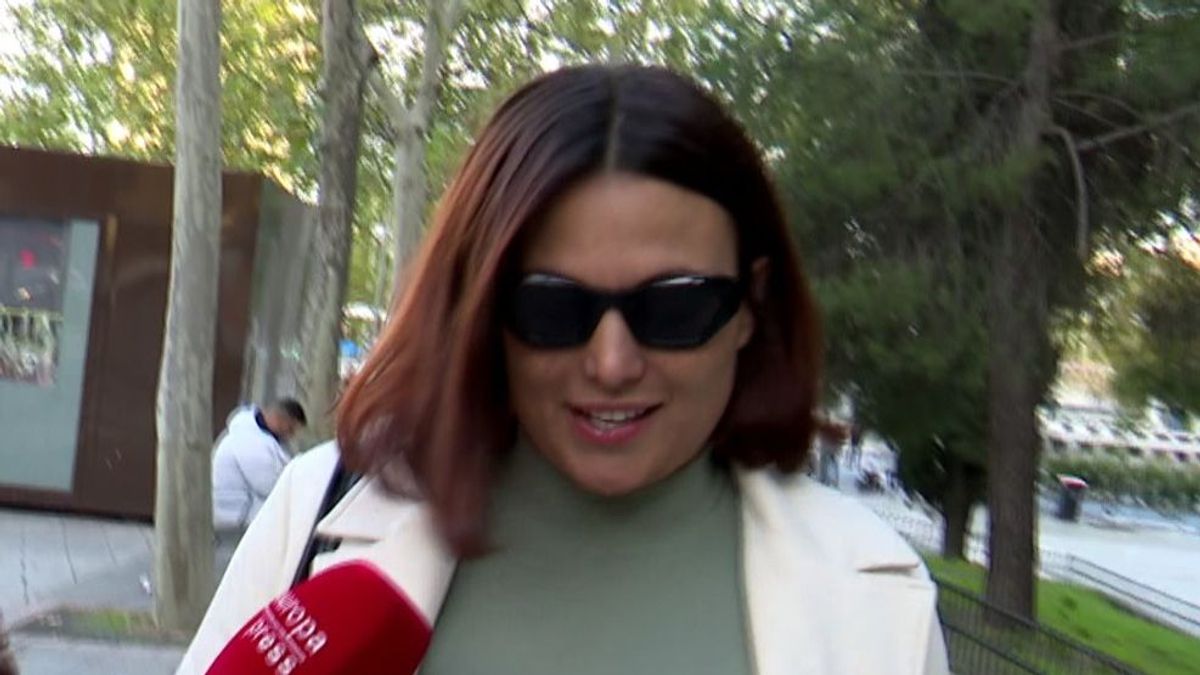 Elisa Mouliaá a la salida de los juzgados de Plaza Castilla