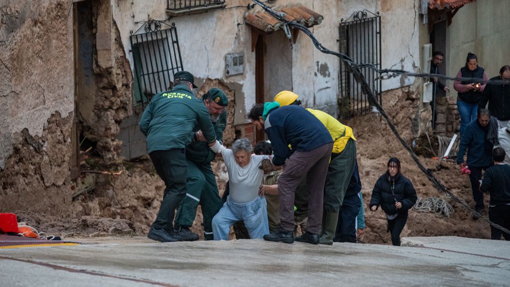 Los vecinos consiguieron salvar la vida de este hombre in extremis