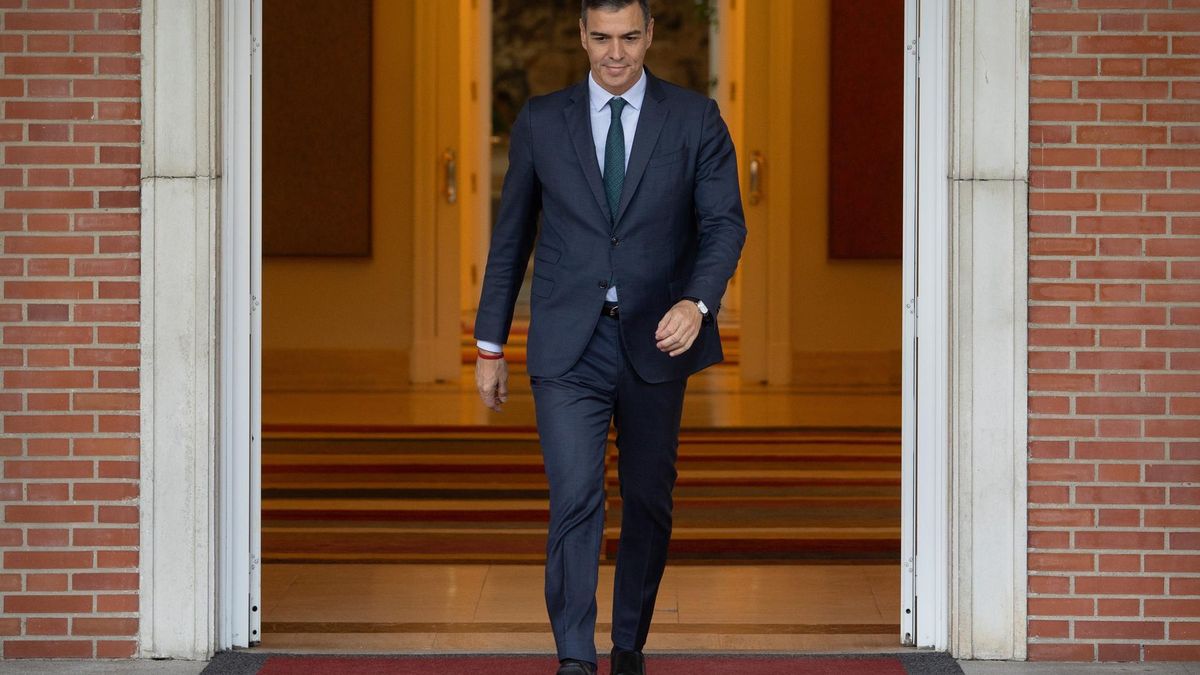 El presidente del Gobierno, Pedro Sánchez, durante su reunión con la presidenta de Navarra, María Chivite, en el Complejo de La Moncloa, a 10 de octubre de 2024, en Madrid (España). El objetivo de la ronda de reuniones del presidente del Gobierno con los