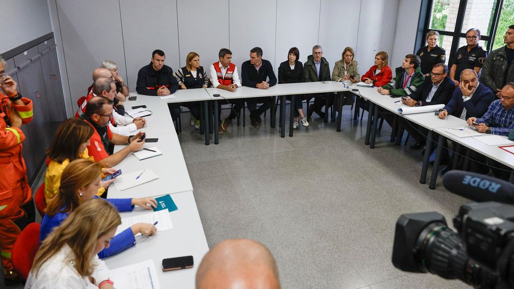 El presidente del Gobierno, Pedro Sánchez, visita el Centro de Coordinación Operativo Integrado (CECOPI) de la Comunitat Valenciana