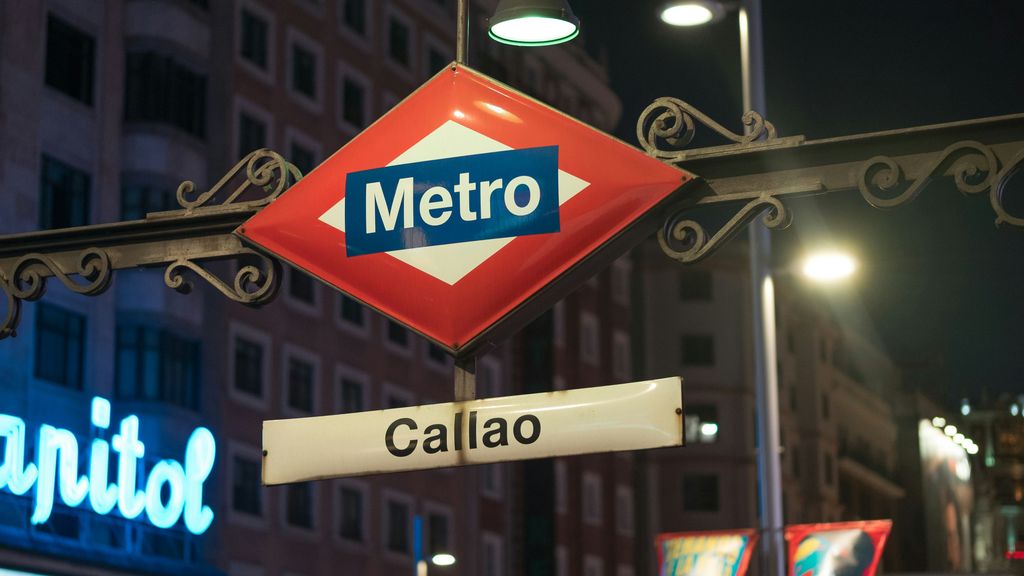 metro madrid unsplash