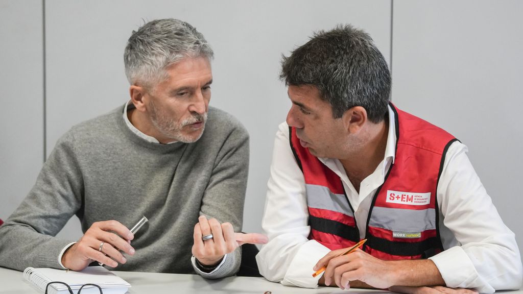 El ministro de Interior, Fernando Grande-Marlaska, y el 'president' de la Generalitat, Carlos Mazón, durante la reunión del CECOPI por la DANA