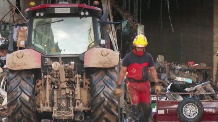 Las quejas de los afectados por la DANA en Valencia: "Se necesita maquinaria"