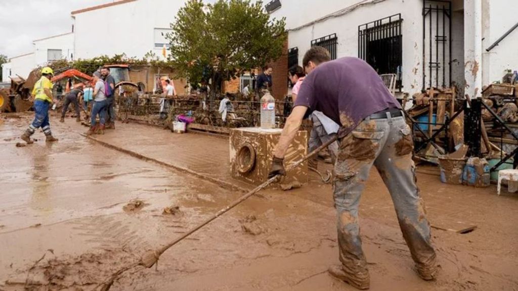 Recomendaciones sanitarias de la Generalitat para las tareas de limpieza tras la DANA