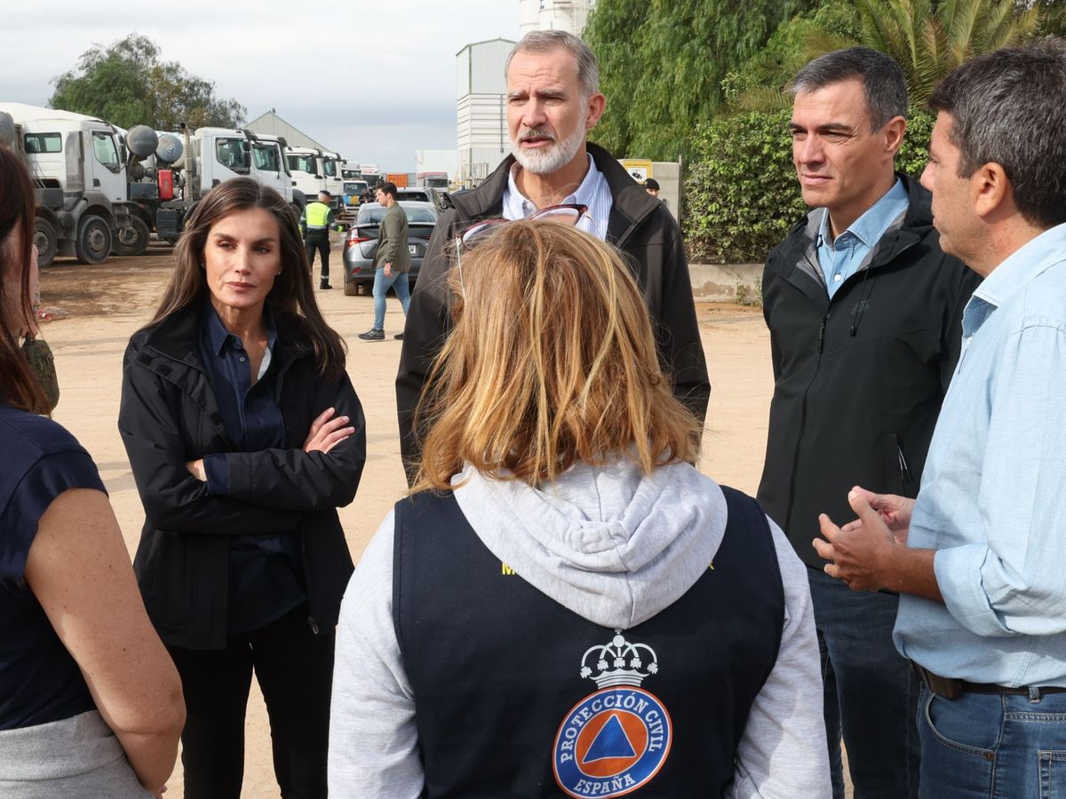 Compromiso continuo con las comunidades afectadas y vigilancia constante de la situación