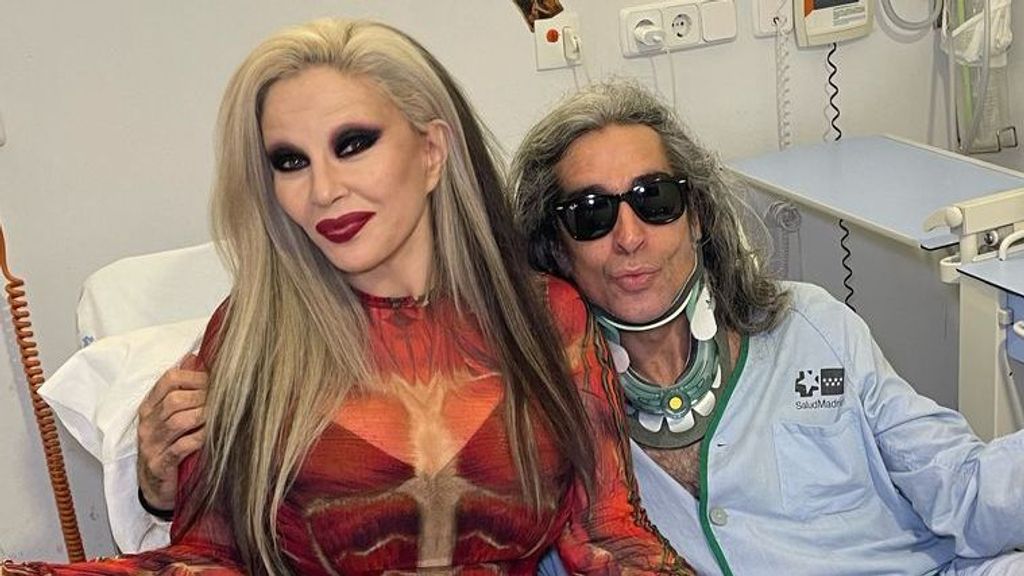 Alaska y Mario Vaquerizo en el hospital de Madrid.