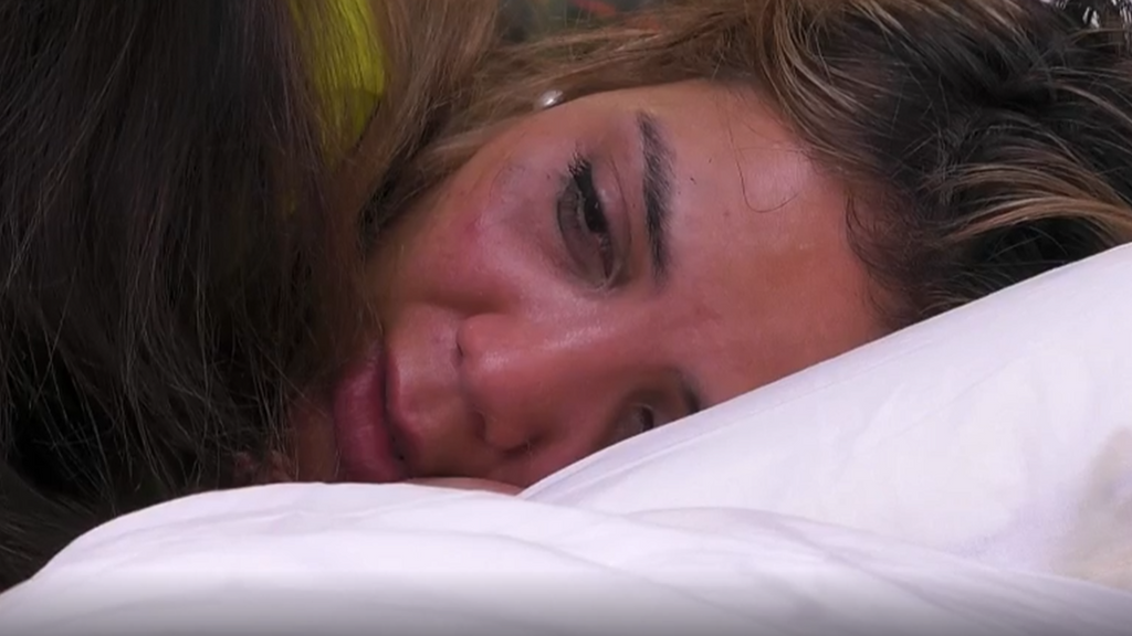 Daniela rompe a llorar