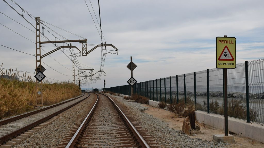 Interrumpidas tres líneas de Rodalies tras el atropello de una persona en Montcada i Reixac