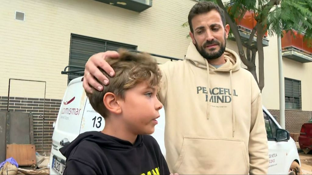 El pequeño Hugo, que ayudó a salvar vidas atando sábanas en Paiporta en plena DANA: “Los sacamos de milagro”