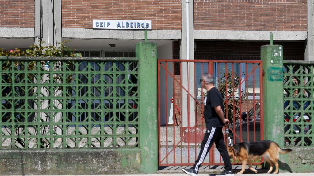 Fachada del colegio de Lugo donde un profesor es investigado por presunto abusos a cinco niñas