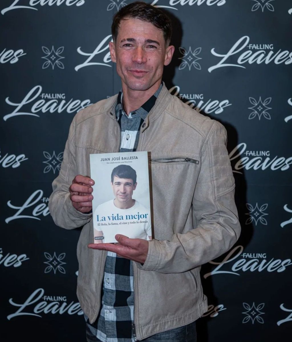 Juan José Ballesta en la presentación de su libro.