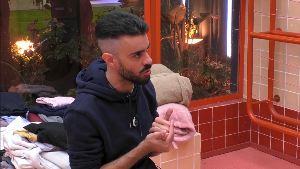 Ruvens de Gran Hermano hablando con Óscar