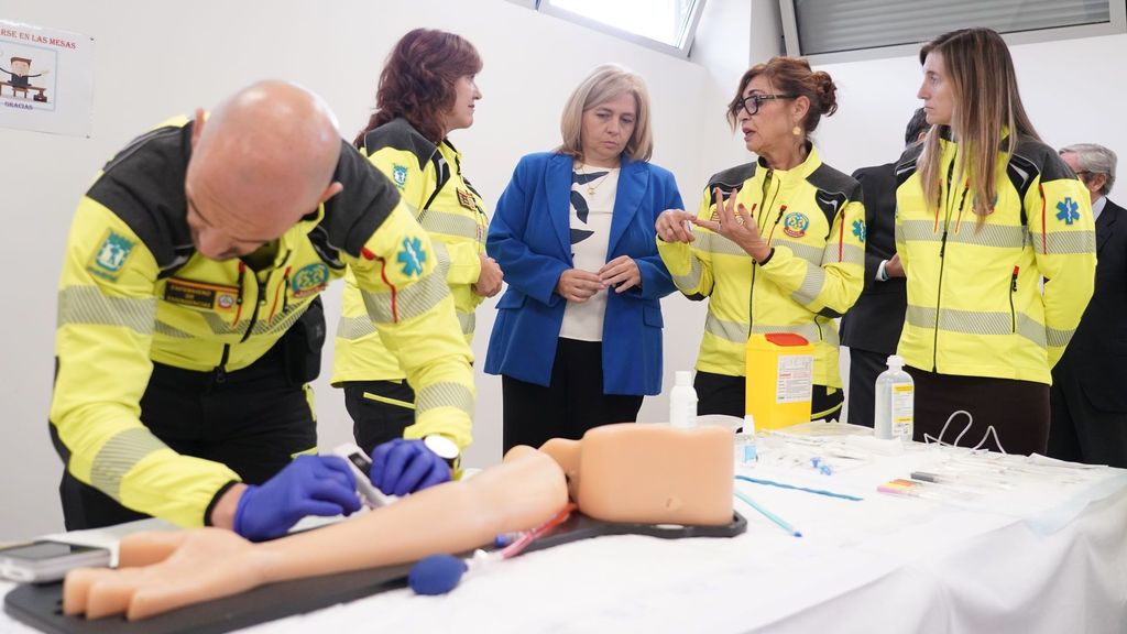 Visita de la vicealcaldesa y delegada e Seguridad y Emergencias, Inma Sanz, al CIFSE para conocer el nuevo simulador