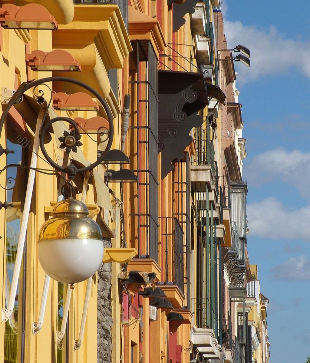 La exclusiva calle de San Fernando en Sevilla