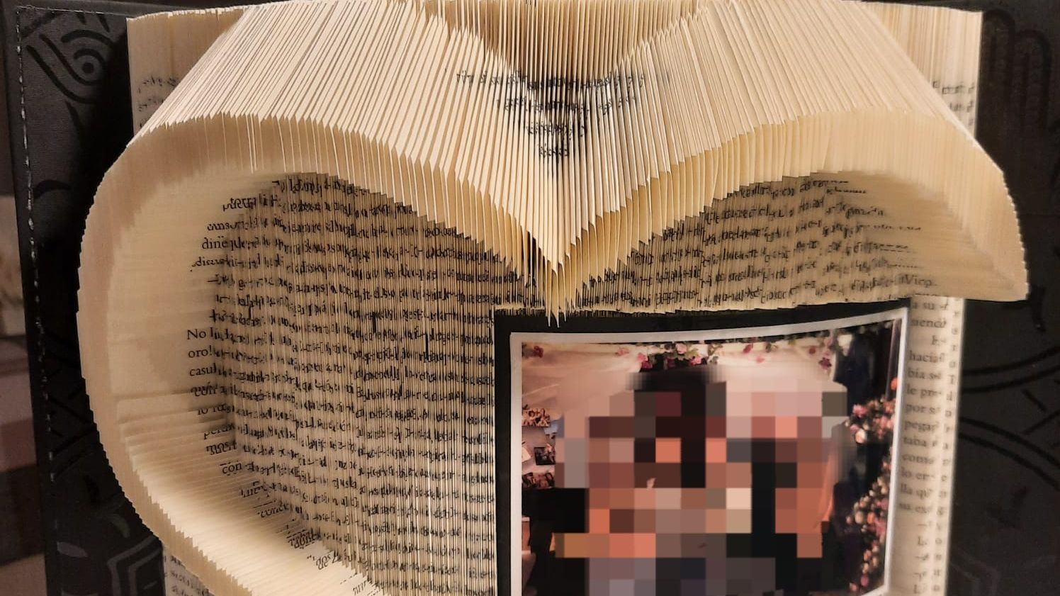 Recibe pedidos por correo y por su cuenta de Instagram Ori Book Art