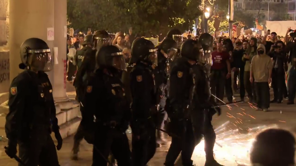 Disturbios en la manifestación contra la gestión de la DANA en Valencia