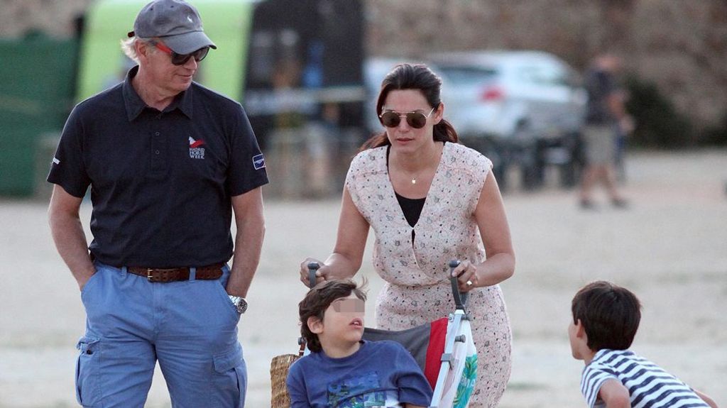 Bertín Osborne y Fabiola Martínez, junto a sus dos hijos, en una imagen de 2016