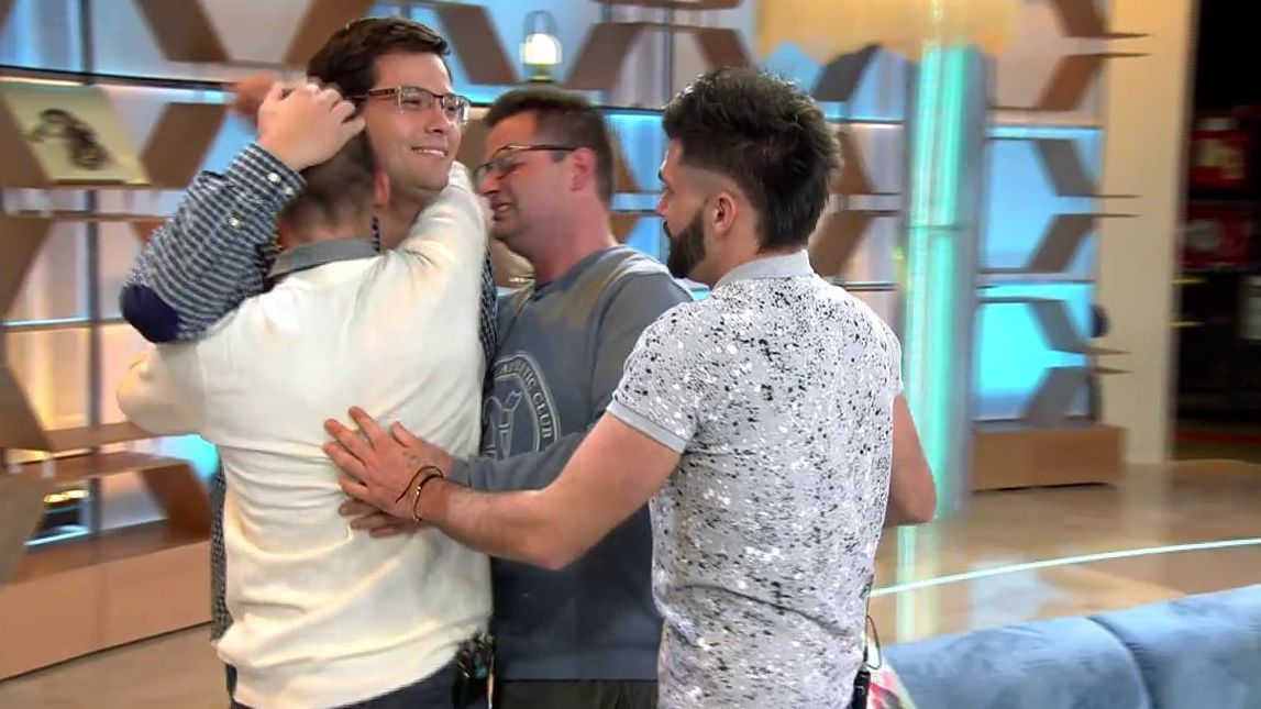 El emotivo encuentro entre los cuatro hermanos