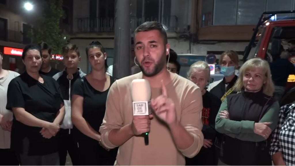 Los vecinos de Catarroja, indignados con la burocracia para pedir las ayudas de la DANA: "Están pidiendo muchos papeles"