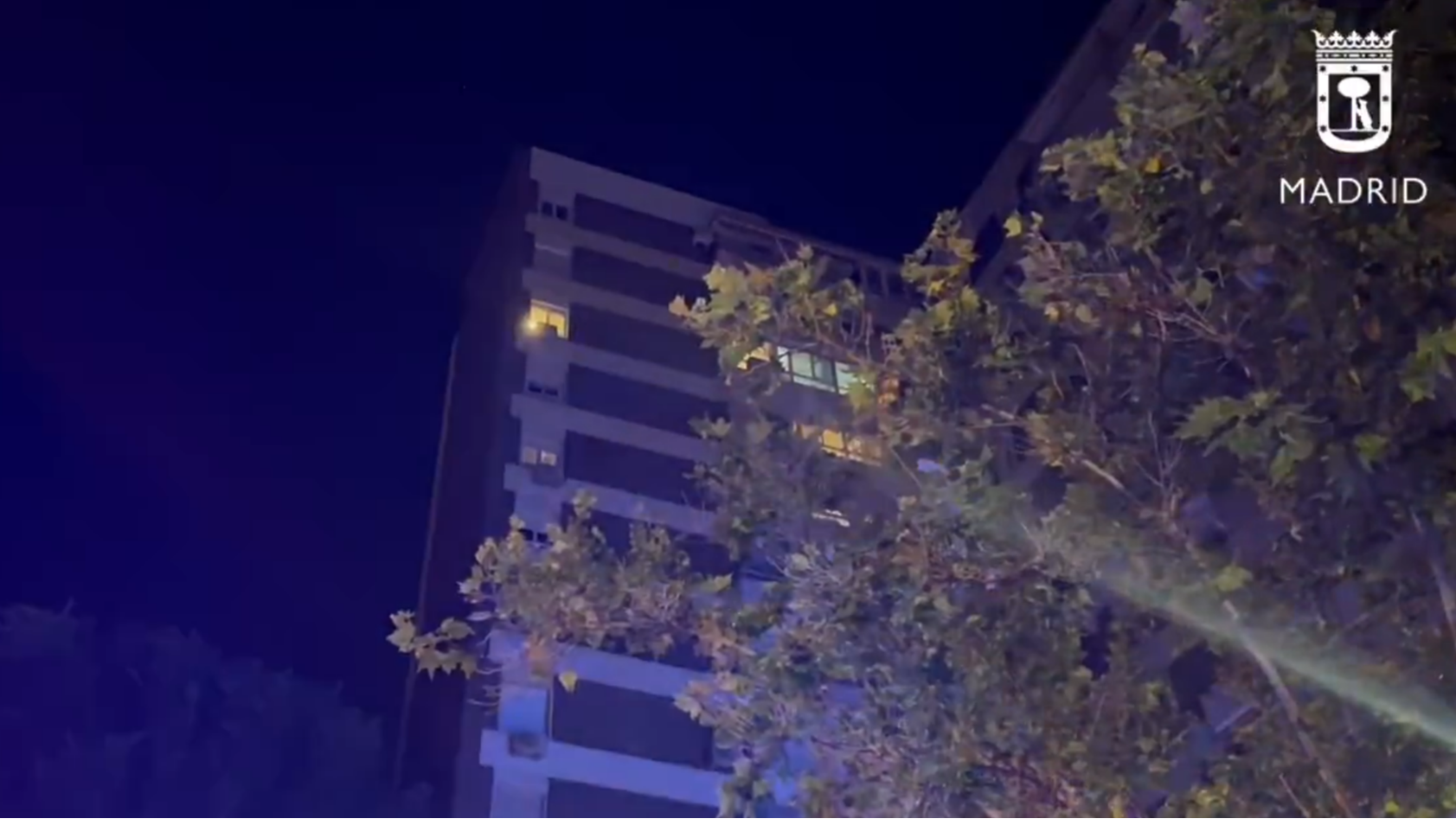 Muere una mujer en el incendio de una vivienda en el piso 11 de un edificio de Madrid