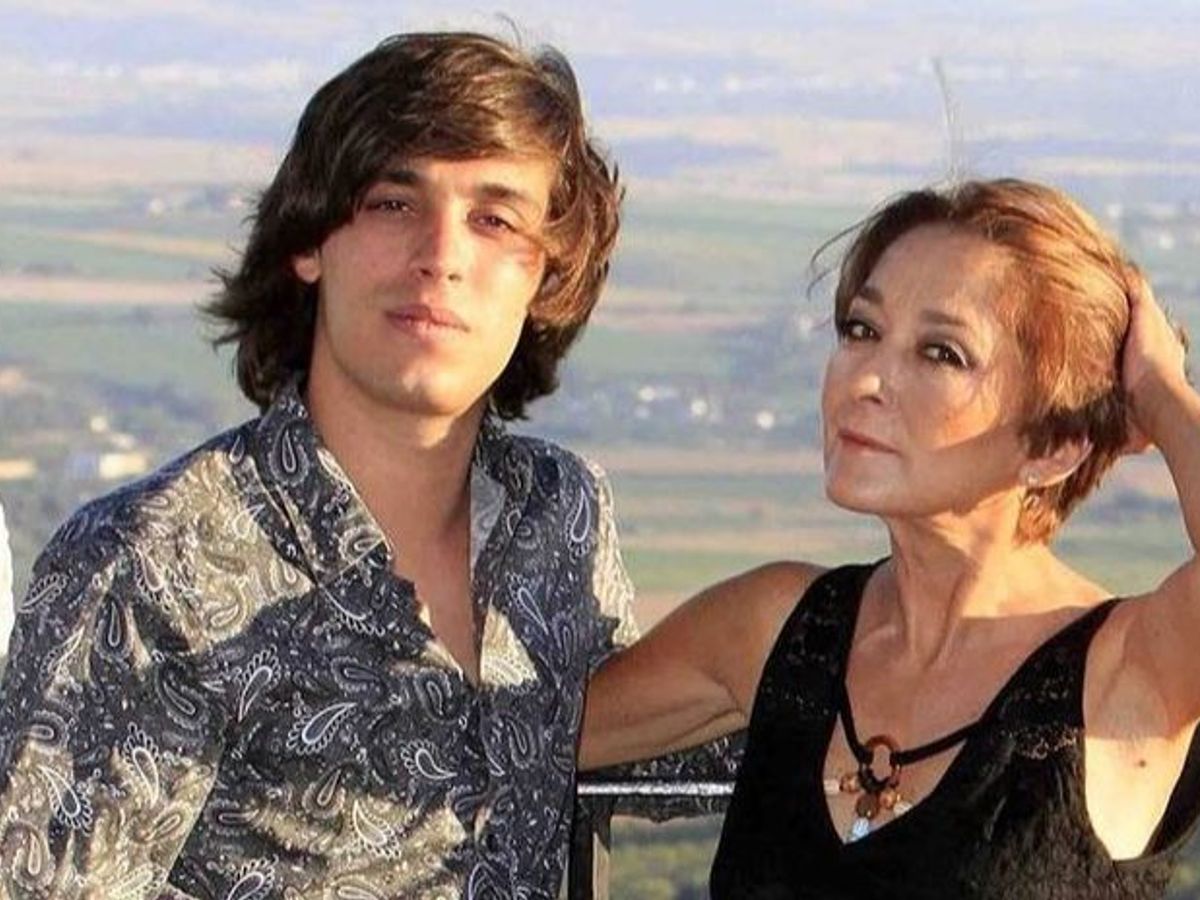 Victor Elías escribe una carta a su madre, que fallecía hace tres años: sus  palabras