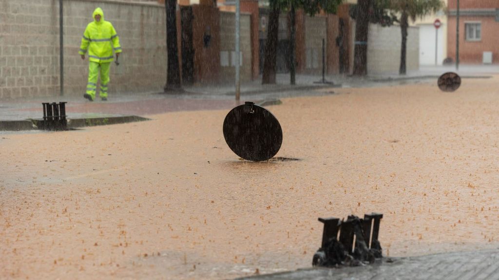 Desalojos en Málaga por la crecida del río Campanillas por la DANA