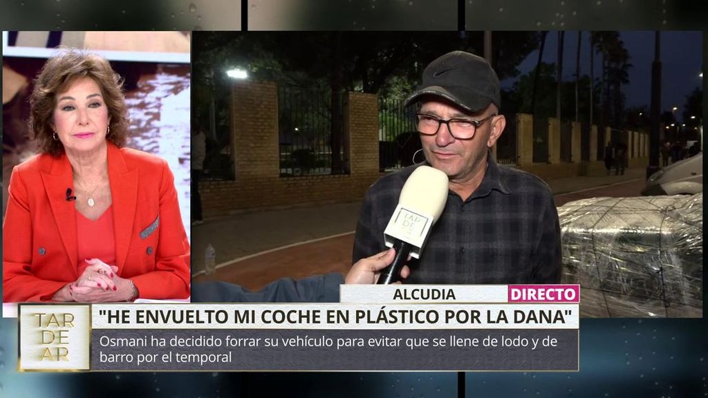 El hombre que envolvió su coche en plástico para protegerlo de la DANA: "La idea es que no vuelva a entrar agua"