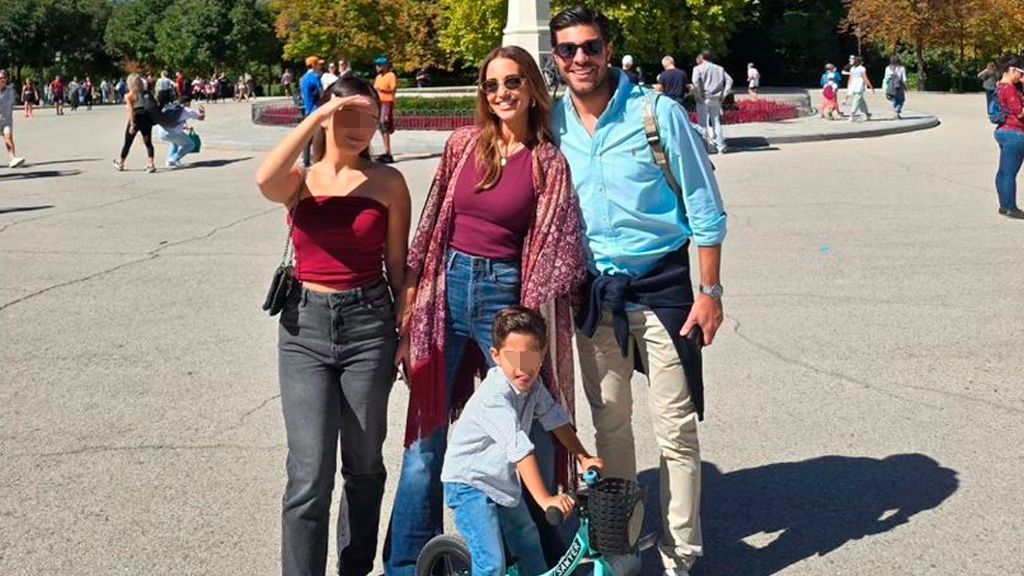 Paula Echevarría, junto a sus dos hijos y Miguel Torres