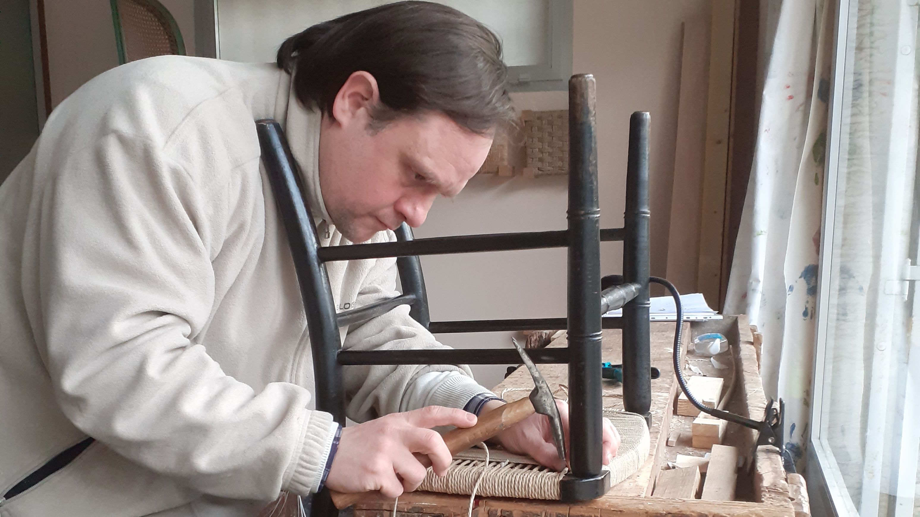 Daniel abrió en 2015 la academia Zurjole en Donostia