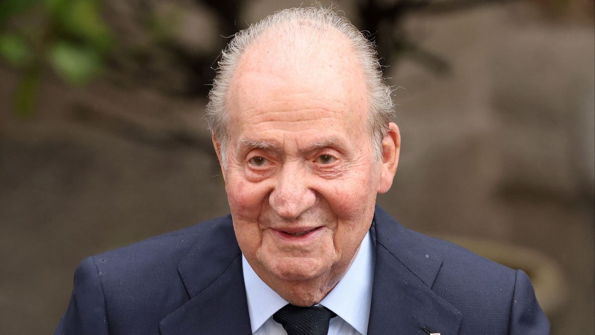 El rey Juan Carlos en abril de 2024.