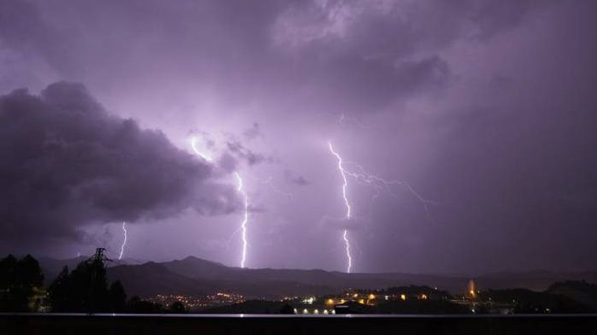 La actividad eléctrica de la DANA en Valencia y Cataluña