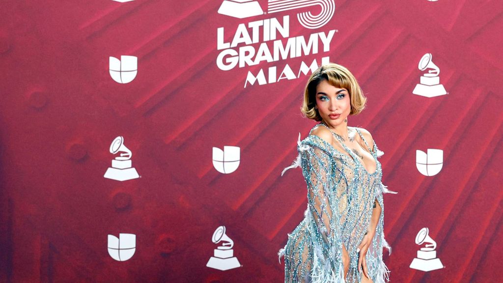 María Becerra en la alfombra roja de los Latin Grammy 2024.