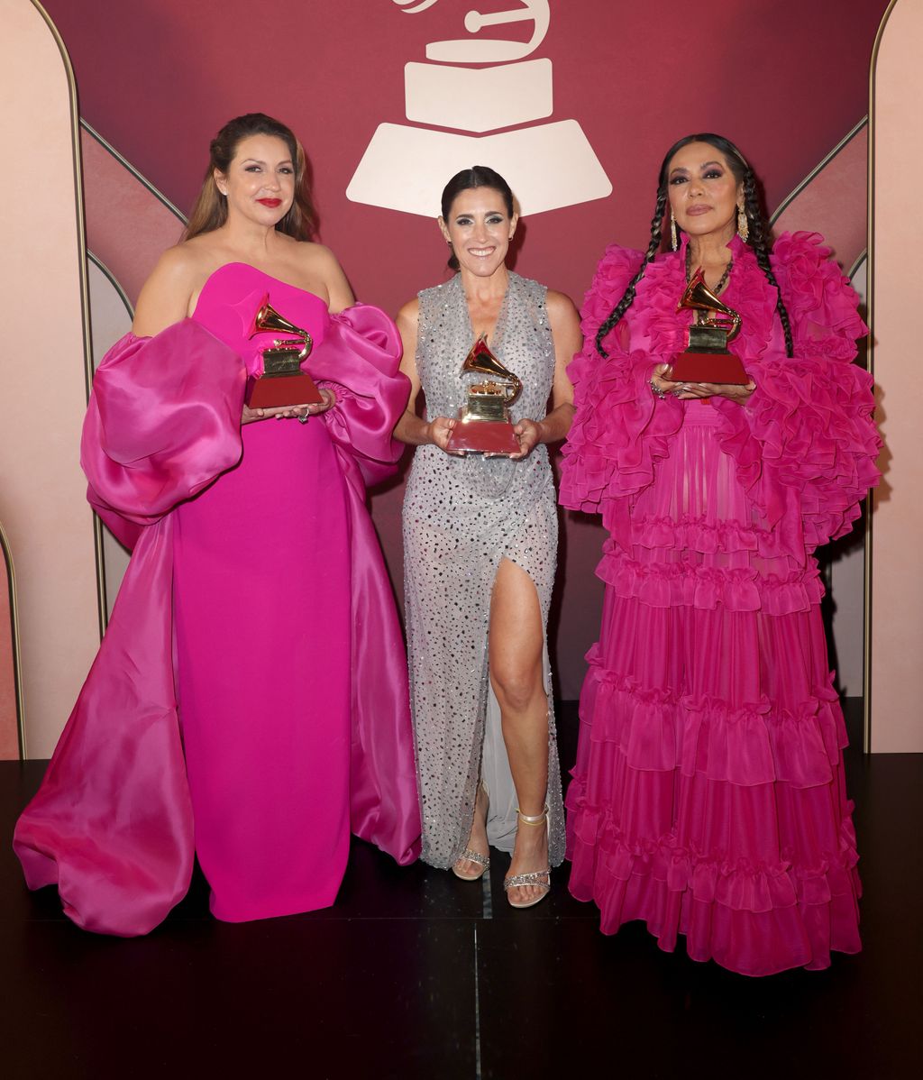 Niña Pastori, Soledad Pastorutti y Lila Downs