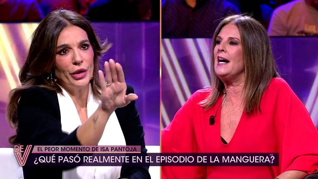 Raquel Bollo y Ángela Portero se enfrentan por el episodio de la manguera: las dos versiones de lo sucedido ¡De viernes! Top Vídeos 265