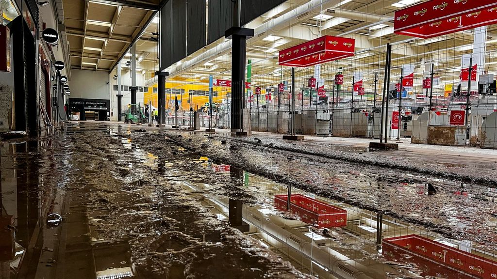 El centro comercial Bonaire afronta la colosal labor de lograr su reapertura cuanto antes